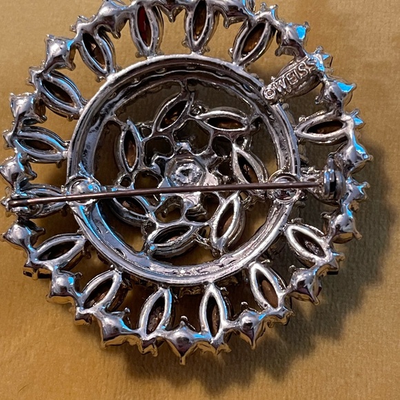 Stunning vintage Weiss brooch - Picture 2 of 3